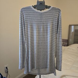Athleta Long Sleeve Tee in Gray and White Stripes